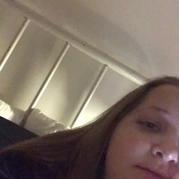 Meet your Posher, Libbie - Picture 2 of 2